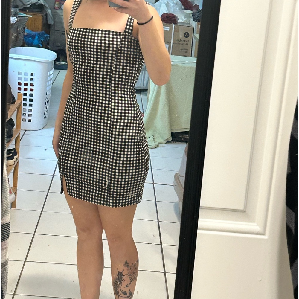 Summer dress with slit on the side size small - Picture 4 of 7